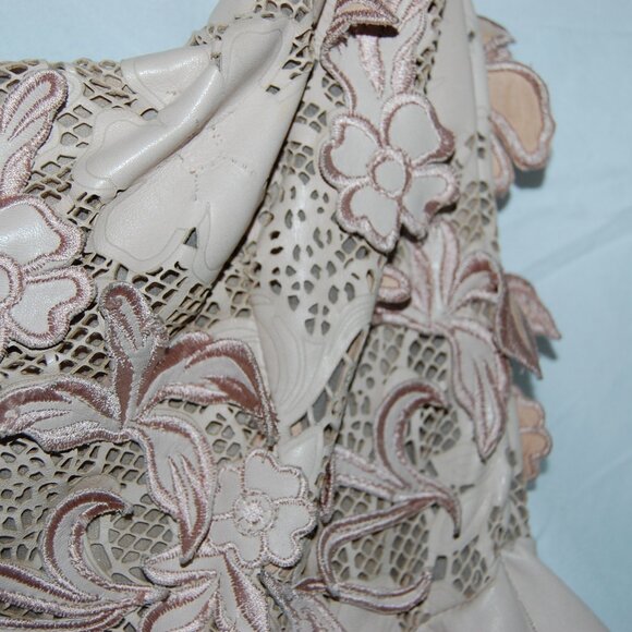 Valentino ❤️ RUNWAY Light Pink Nude Real Leather 3D floral Flower Dress Size 2 - Picture 6 of 15